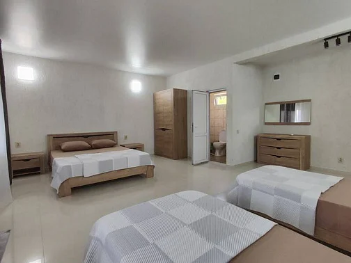 Гостевой дом Монашенское ущелье 5, Пицунда Фото: 17 из 21