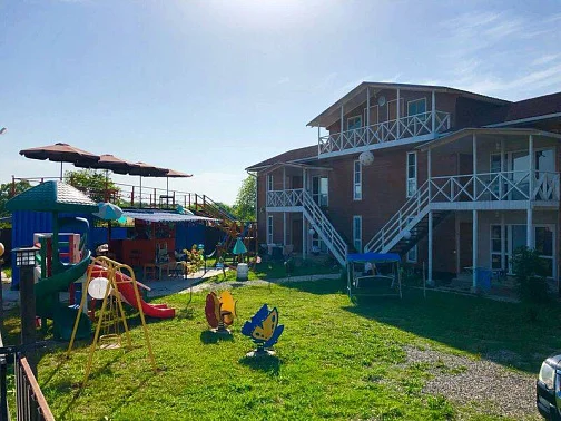 "Pine Beach Hotel" отель, Лдзаа Фото: 2 из 41