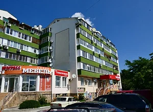 Отдых в Феодосии 3х-комнатная  Крымская 31 - квартиры снять посуточно