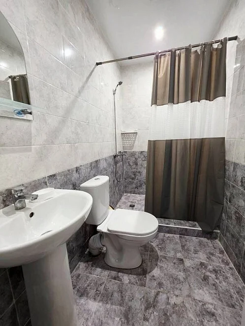 "У Ларисы" гостевой дом, Гагра Фото: 14 из 48