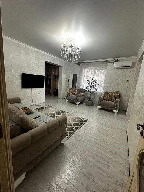 3х-комнатная квартира Абжуйское шоссе 182 кв 39, Сухум Фото: 4 из 9