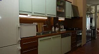 Эллинг Гагариной 25/90, Утёс