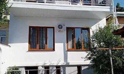 Гостевой дом Советская 56 кв 6, Симеиз Фото: 1 из 20
