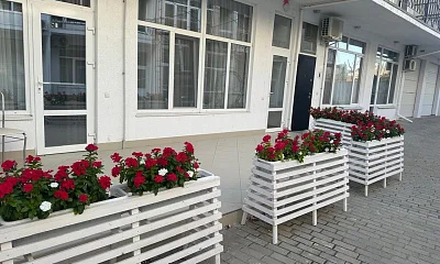 Эллинг Двуякорная 8 эллинг Л-4, Орджоникидзе Фото: 1 из 44