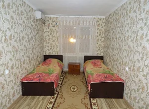 Отдых в Сухуме 3х-комнатная  Аиааира 105 кв 1 - квартиры забронировать