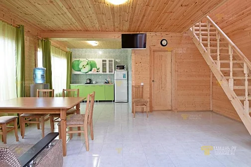 "Домик на Лазурном 23" дом под-ключ, Голубицкая Фото: 2 из 10
