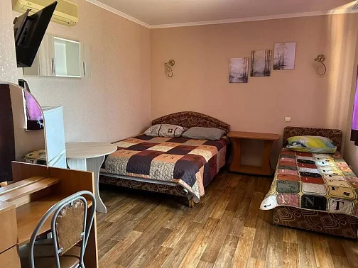 "Миндаль" частное домовладение, Орджоникидзе Фото: 13 из 18