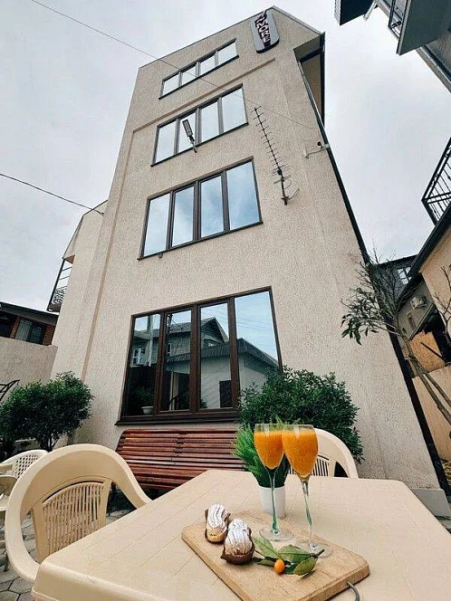 "A-More" мини-гостиница, Гагра Фото: 2 из 51