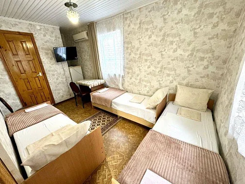 Частный сектор Толстого 30/1, Геленджик Фото: 23 из 32