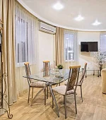 "Семейный 2х-комнатный"