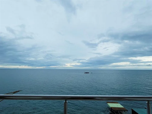 "Морской рай" гостиница (эллинг), Утес Фото: 7 из 18
