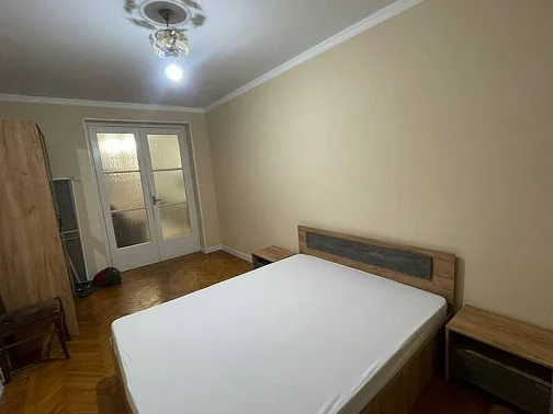 2х-комнатная квартира Ардзинба 64 кв 18, Гудаута Фото: 8 из 11