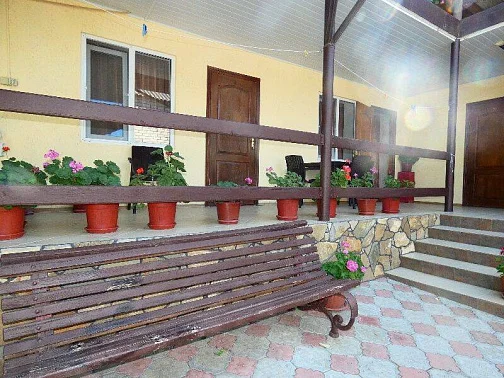 "Зеленый дворик Гульсум" гостевой дом, Морское Фото: 19 из 52