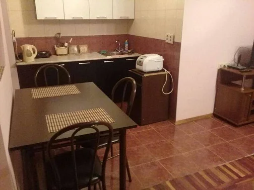 3х-комнатная квартира Калмыкова 3 кв 22, Сухум Фото: 3 из 13