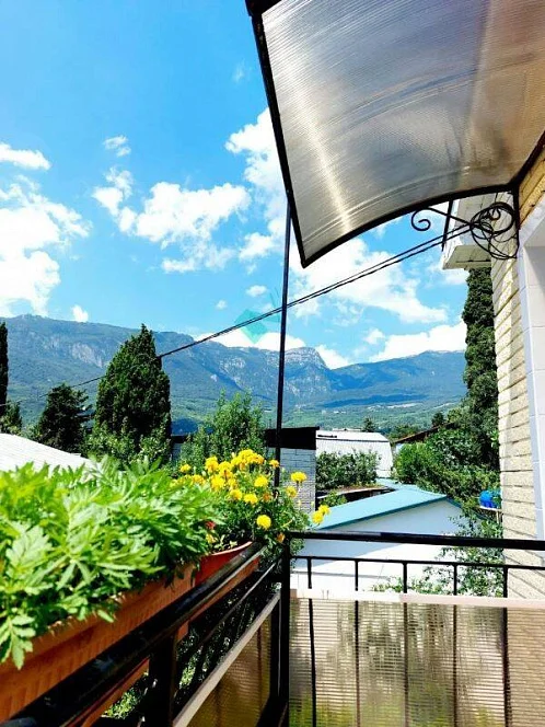 "С видом на море и горы" этаж под-ключ, Гурзуф Фото: 22 из 32