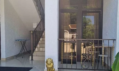 "White house" мини-гостиница, Гагра Фото: 1 из 29