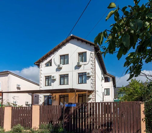 "У Черноморья" гостевой дом, Геленджик Фото: 2 из 51