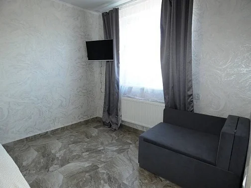 1-комнатный этаж под-ключ Куйбышева 5 кв 32, Феодосия Фото: 10 из 15