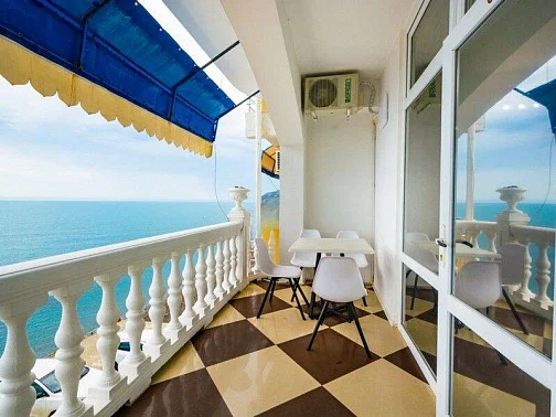 "На море как дома" эллинг, Рыбачье Фото: 13 из 47