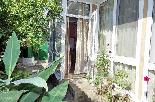 Номер с двориком на частной территории 1 Фото: 2 из 7