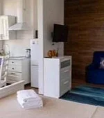 "Апартаменты с балконом и отдельным входом" "Апартаменты с балконом и отдельным входом"