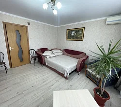 3х-комнатная квартира Кирова 21
