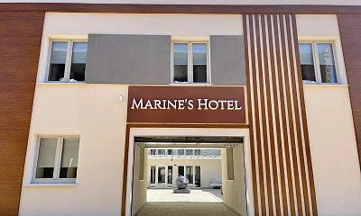"Marine's Hotel" отель, Заозерное Фото: 1 из 16