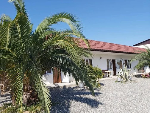 "У Оганеса" гостевой дом, Алахадзы Фото: 3 из 39