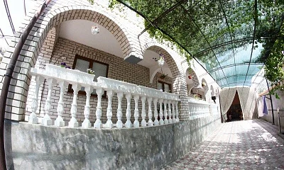 Мини-гостиница ул. Учителей (Академика Сахарова), Судак Фото: 1 из 18