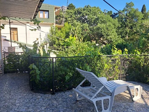 "На Бассейной" дом под-ключ, Ялта Фото: 7 из 24