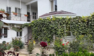 "На Зелёной" частный сектор, Новофёдоровка Фото: 1 из 26