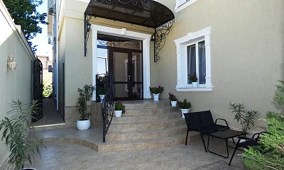 Частное домовладение Карла Маркса 44/А, Феодосия Фото: 1 из 39