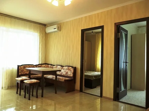 2х-комнатная квартира Севастопольская 14, Геленджик Фото: 6 из 16