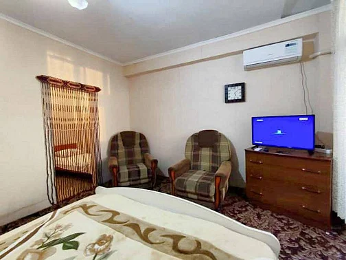 1-комнатная квартира Лакоба 3 кв 58, Гагра Фото: 5 из 17