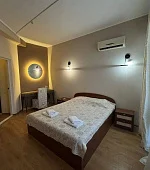 "Семейный с балконом" 3х-комнатный 4х-местный