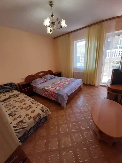 "Камелия" эллинг, Приветное Фото: 20 из 21