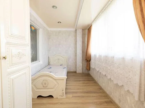 3х-комнатная квартира Свердлова 46, Адлер Фото: 16 из 29
