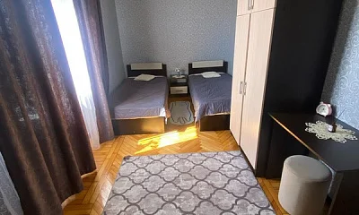 2х-комнатная квартира Ардзинба 150 кв 43, Сухум Фото: 1 из 19