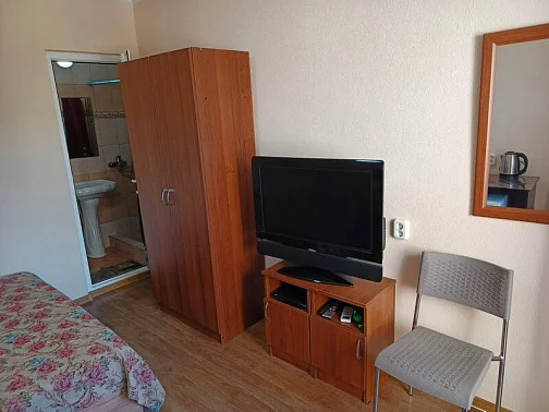"Абазинская 10" гостевой дом, Сухум Фото: 34 из 43