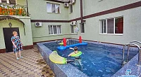 "Тульский дворик с бассейном" гостевой дом, Витязево