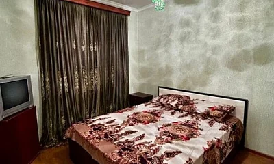 2х-комнатная квартира проспект Мира 144 кв 56, Сухум Фото: 1 из 11