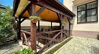 "Цветочный дворик" гостевые комнаты, Аше