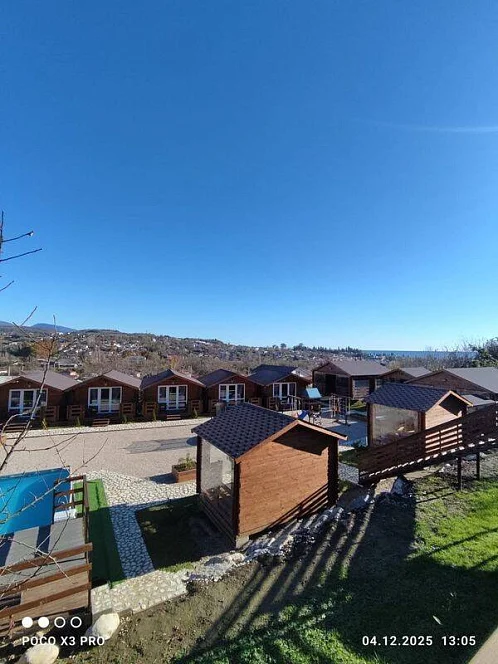 "Лазурь" гостевой комплекс, Гудаута Фото: 2 из 25