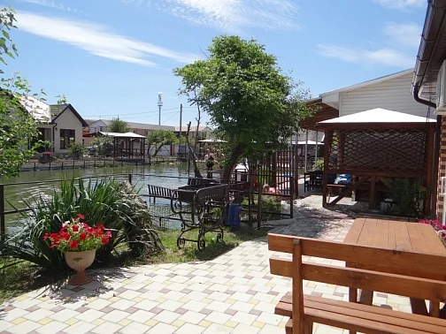 "Лазурный" гостевой дом, Голубицкая Фото: 8 из 51