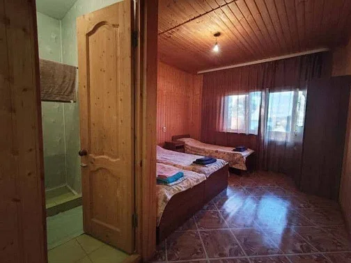 "Дом Ерванта" частный сектор, Пицунда Фото: 16 из 50