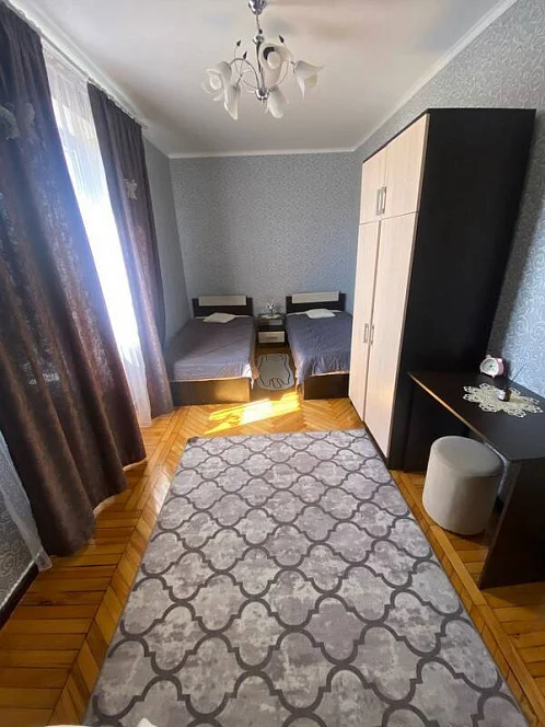 2х-комнатная квартира Ардзинба 150 кв 43, Сухум Фото: 16 из 19