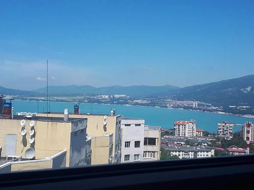 "Двухуровневая" 1-комнатная квартира, Геленджик Фото: 10 из 11