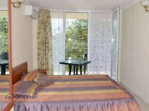 Гостевые комнаты Алупкинское шоссе 72/Г , Мисхор Фото: 13 из 19