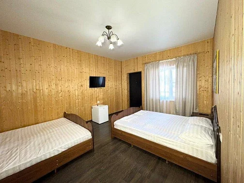 "Изумрудный" гостевой дом , Гагра Фото: 48 из 51