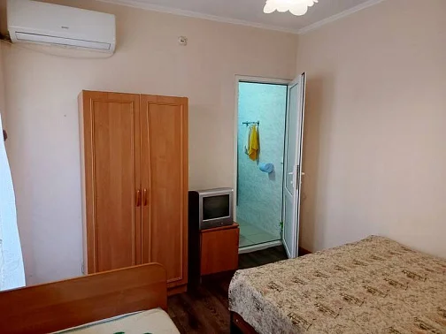 "Абазинская 10" гостевой дом, Сухум Фото: 40 из 43